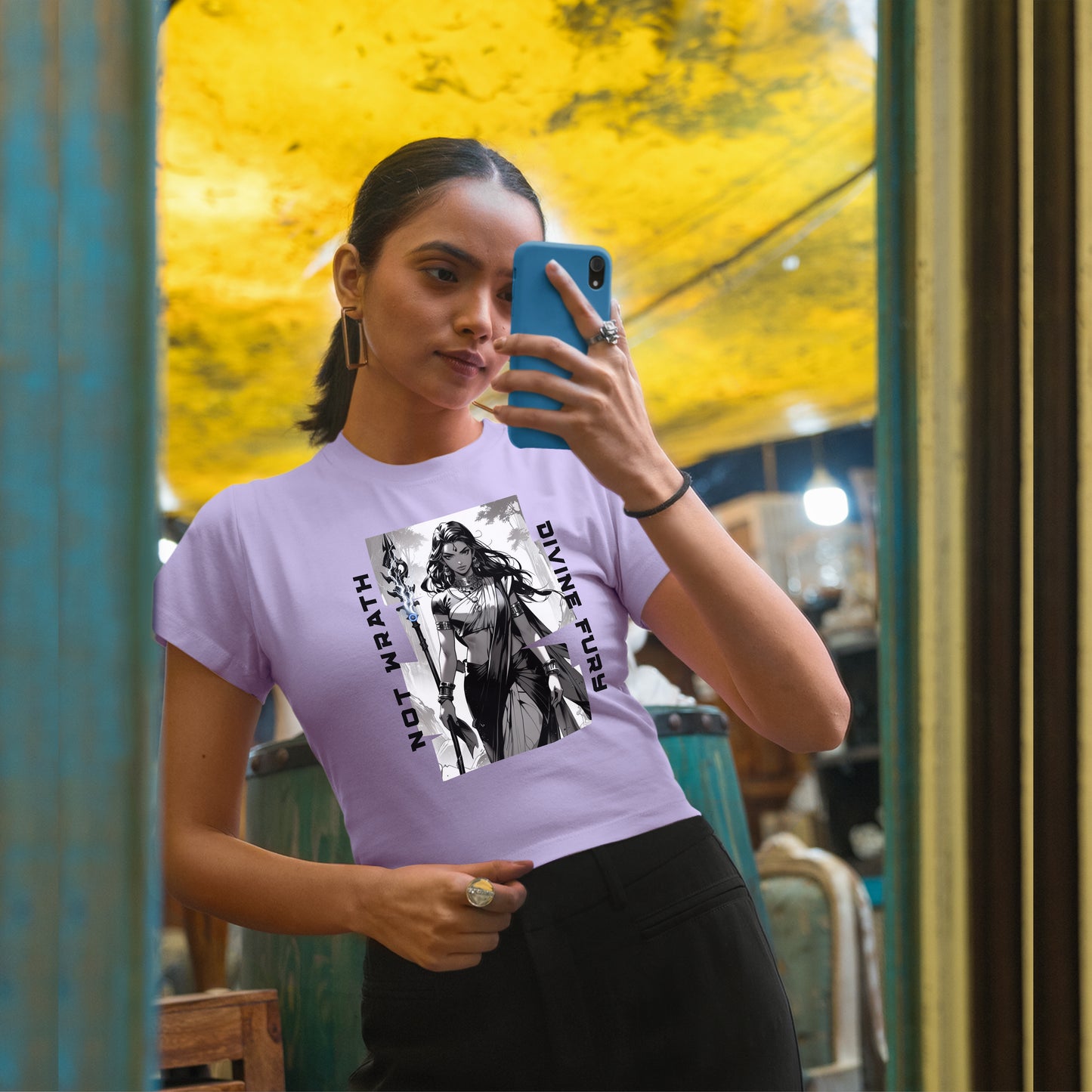 Shākti III Crop Top