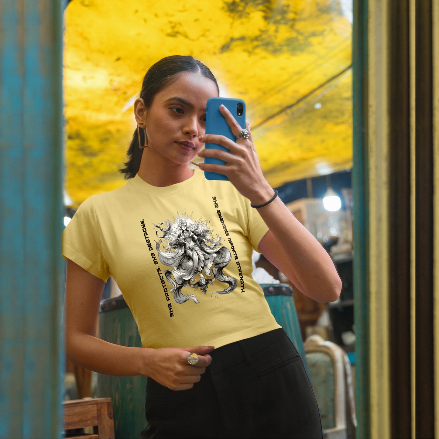 Shākti II Crop Top