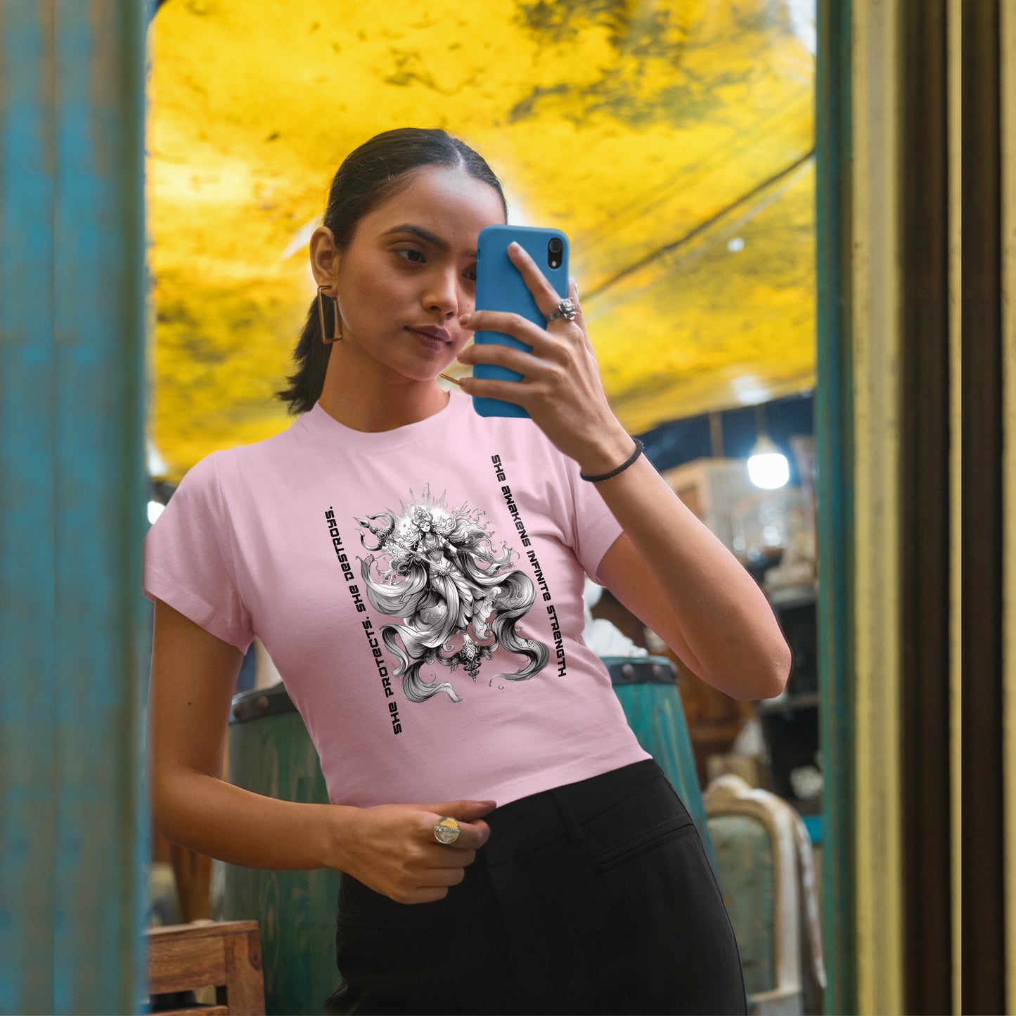 Shākti II Crop Top