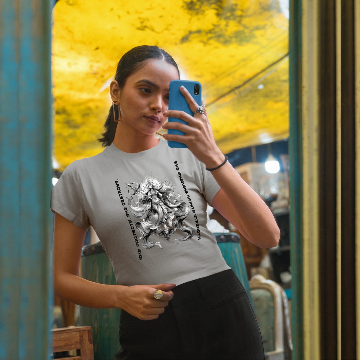 Shākti II Crop Top