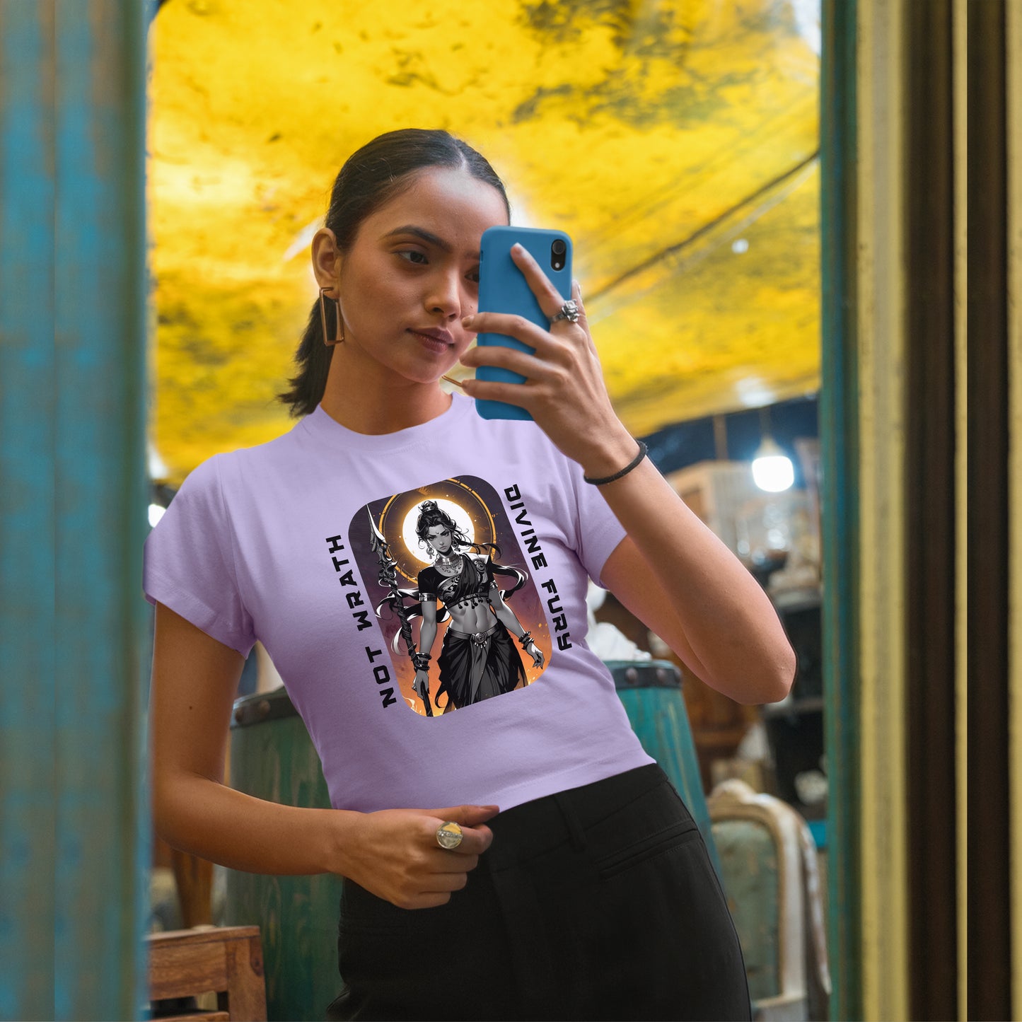 Shākti IV Crop Top